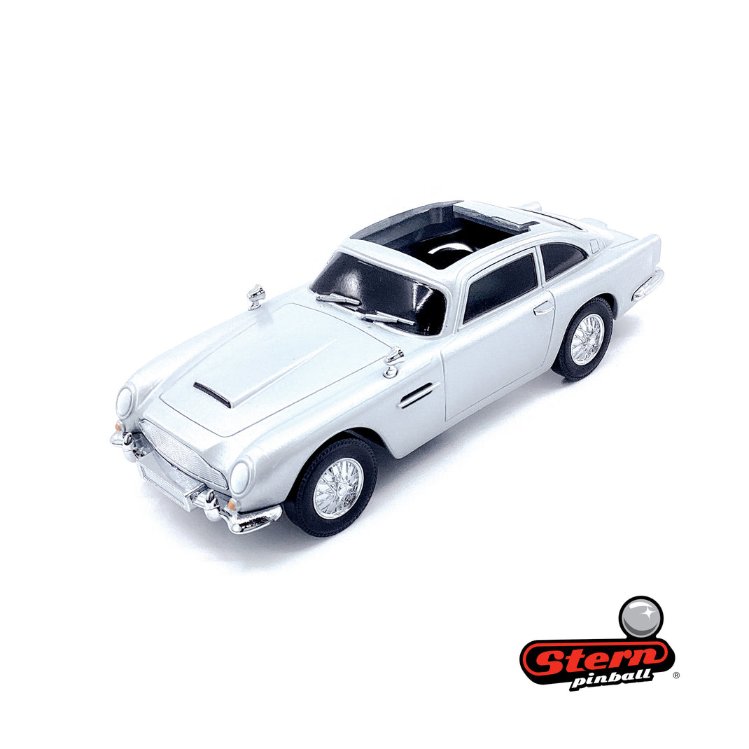 545-1333-00 - James Bond 007 Aston Martin DB5 Car